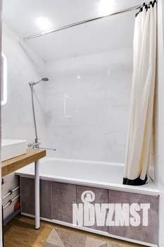 2-к квартира, посуточно, 70м2, 1/10 этаж