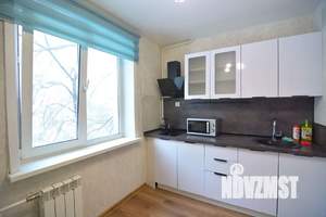 1-к квартира, посуточно, 36м2, 3/10 этаж