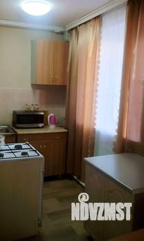 1-к квартира, посуточно, 30м2, 1/2 этаж