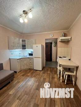 1-к квартира, посуточно, 18м2, 5/5 этаж