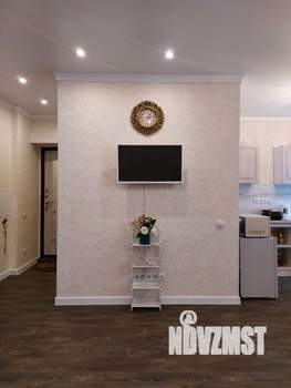 Студия квартира, посуточно, 33м2, 1/5 этаж