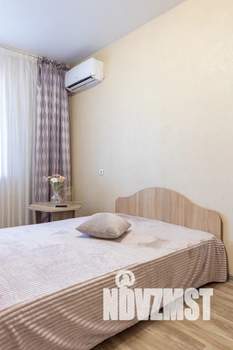 1-к квартира, посуточно, 40м2, 6/23 этаж