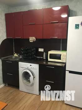 Студия квартира, посуточно, 30м2, 1/10 этаж