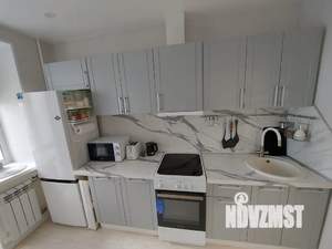 1-к квартира, посуточно, 35м2, 2/10 этаж