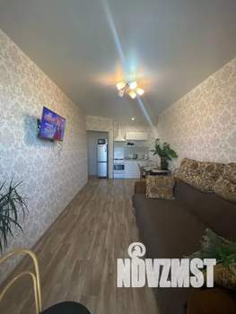 2-к квартира, посуточно, 40м2, 17/22 этаж