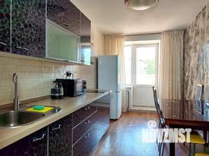 1-к квартира, посуточно, 35м2, 3/10 этаж