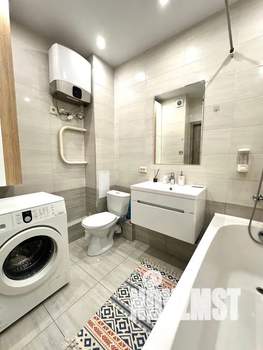 1-к квартира, посуточно, 38м2, 23/25 этаж