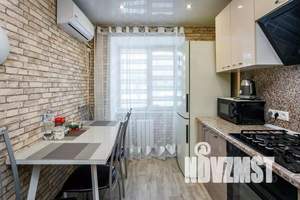 3-к квартира, посуточно, 54м2, 1/9 этаж