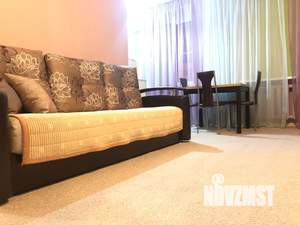 1-к квартира, посуточно, 33м2, 3/6 этаж