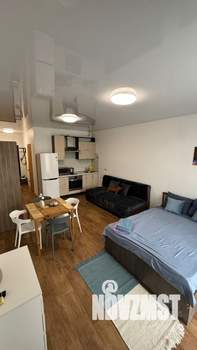 Студия квартира, посуточно, 40м2, 2/7 этаж