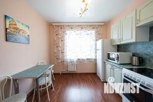 1-к квартира, посуточно, 50м2, 1/1 этаж