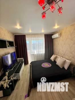 1-к квартира, посуточно, 41м2, 4/4 этаж