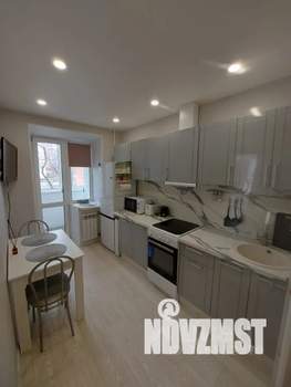 1-к квартира, посуточно, 35м2, 2/10 этаж