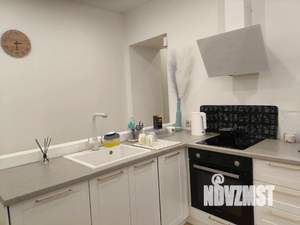 Студия квартира, посуточно, 35м2, 1/8 этаж