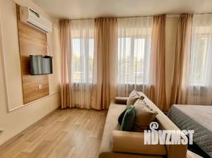 Студия квартира, посуточно, 40м2, 2/2 этаж