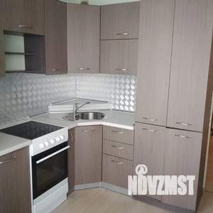 1-к квартира, посуточно, 38м2, 4/10 этаж