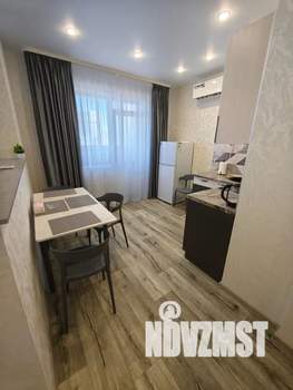 Студия квартира, посуточно, 39м2, 7/15 этаж