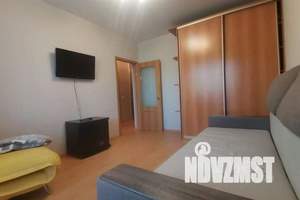 1-к квартира, посуточно, 35м2, 4/9 этаж