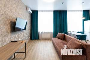 Студия квартира, посуточно, 40м2, 2/2 этаж