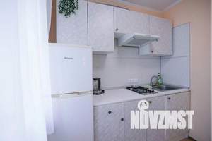 2-к квартира, посуточно, 45м2, 5/5 этаж