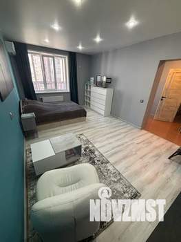 1-к квартира, посуточно, 40м2, 3/25 этаж