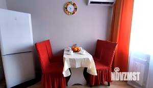 2-к квартира, посуточно, 64м2, 2/25 этаж