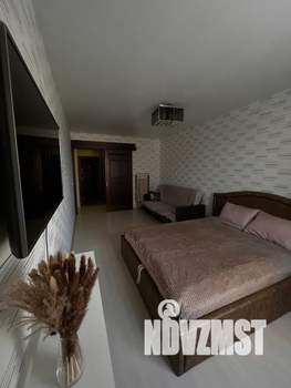 1-к квартира, посуточно, 34м2, 3/25 этаж