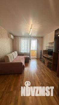 1-к квартира, посуточно, 38м2, 1/1 этаж