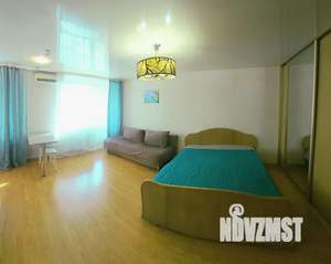 Студия квартира, посуточно, 31м2, 3/5 этаж