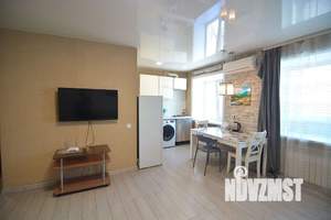 Студия квартира, посуточно, 36м2, 4/5 этаж