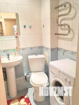 1-к квартира, посуточно, 33м2, 7/10 этаж