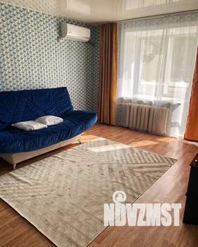 1-к квартира, посуточно, 35м2, 4/9 этаж