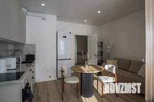 Студия квартира, посуточно, 35м2, 2/10 этаж