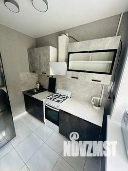 Студия квартира, посуточно, 35м2, 4/5 этаж