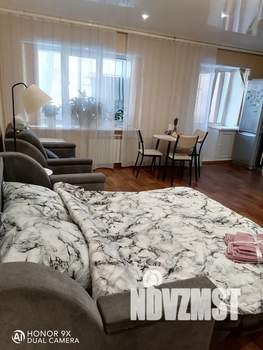 Студия квартира, посуточно, 30м2, 1/5 этаж