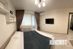 1-к квартира, посуточно, 36м2, 1/9 этаж