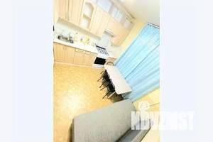 1-к квартира, посуточно, 40м2, 1/4 этаж