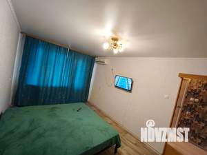 1-к квартира, посуточно, 38м2, 7/10 этаж