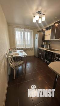 1-к квартира, посуточно, 38м2, 3/5 этаж