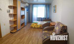 1-к квартира, посуточно, 32м2, 1/1 этаж