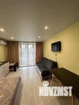 Студия квартира, посуточно, 25м2, 3/22 этаж