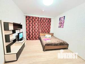 1-к квартира, посуточно, 38м2, 8/10 этаж