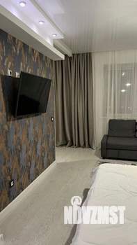 1-к квартира, посуточно, 42м2, 17/24 этаж