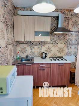 Студия квартира, посуточно, 32м2, 4/5 этаж