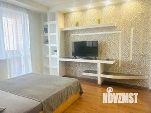 1-к квартира, посуточно, 40м2, 17/22 этаж