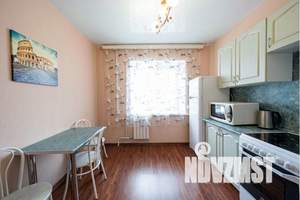 1-к квартира, посуточно, 40м2, 6/10 этаж