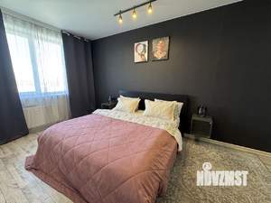 1-к квартира, посуточно, 42м2, 18/25 этаж