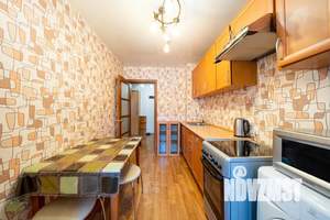 1-к квартира, посуточно, 40м2, 2/10 этаж