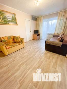 3-к квартира, посуточно, 50м2, 2/5 этаж