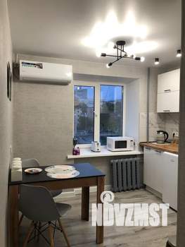 1-к квартира, посуточно, 40м2, 5/9 этаж